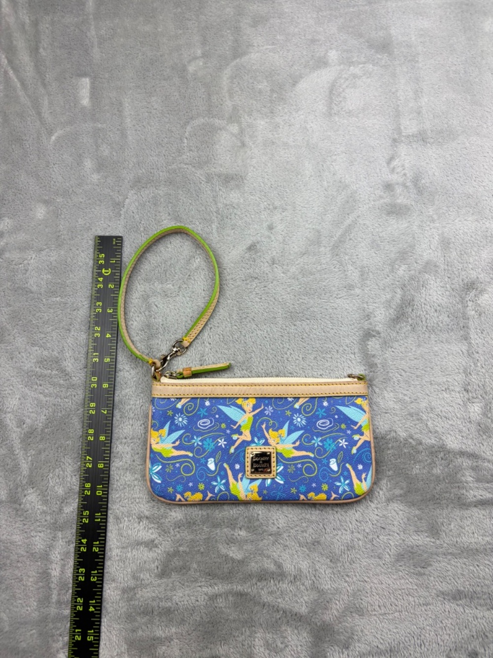 Disney Dooney & Bourke Peter Pan Tinker Bell Half Marathon Wristlet VERY RARE - Picture 4 of 9